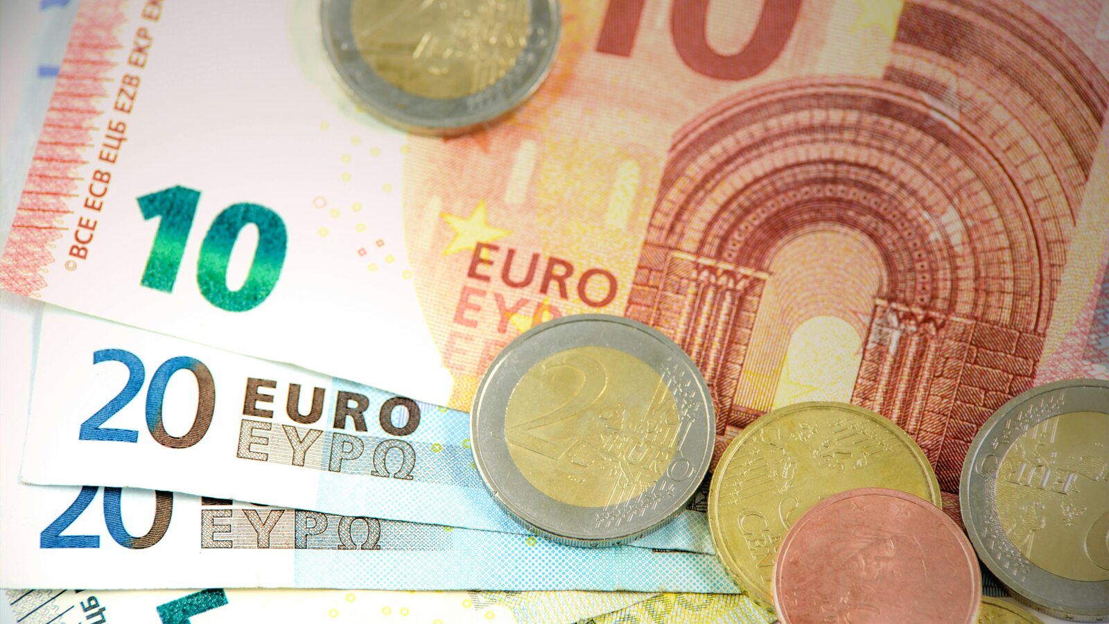Η Οικονομική Κατάρρευση μιας Πλούσιας Χώρας
