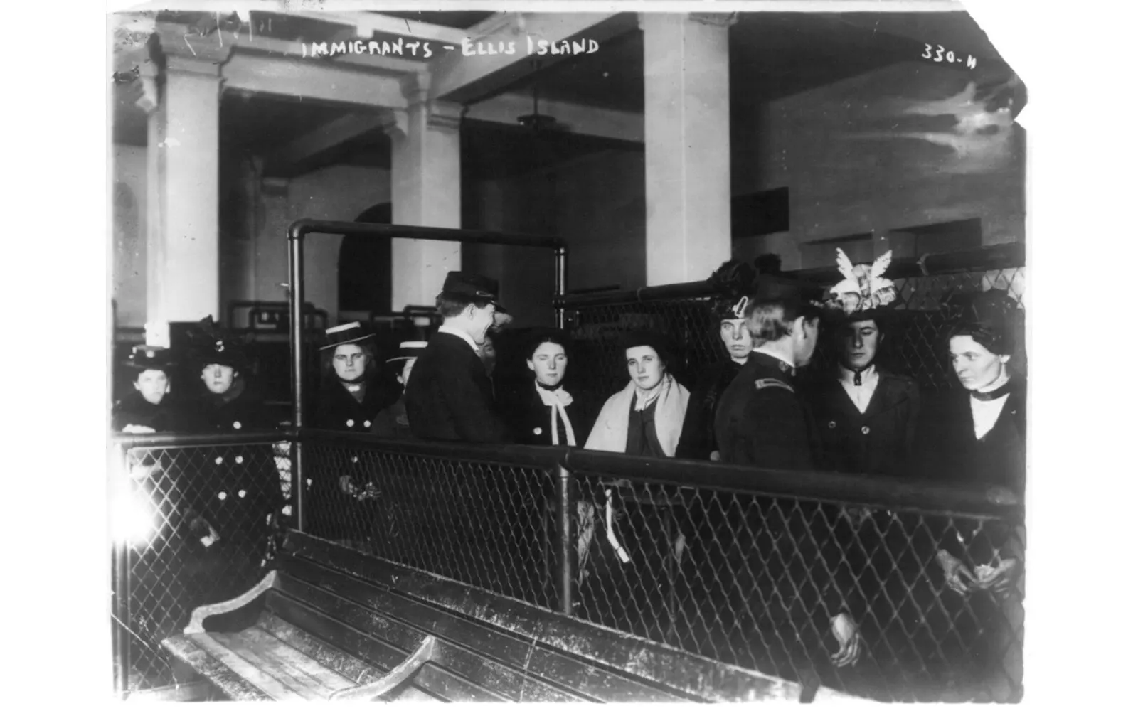 Criminal organization, migration and the rule of law