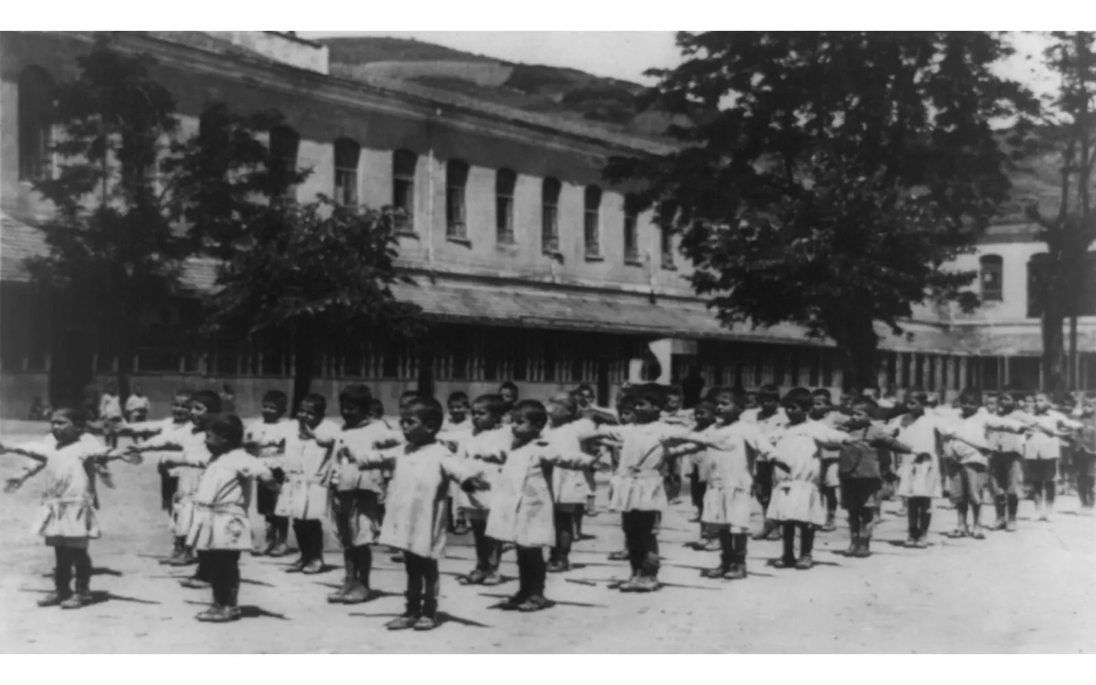 Asnif: memory of the Armenian genocide